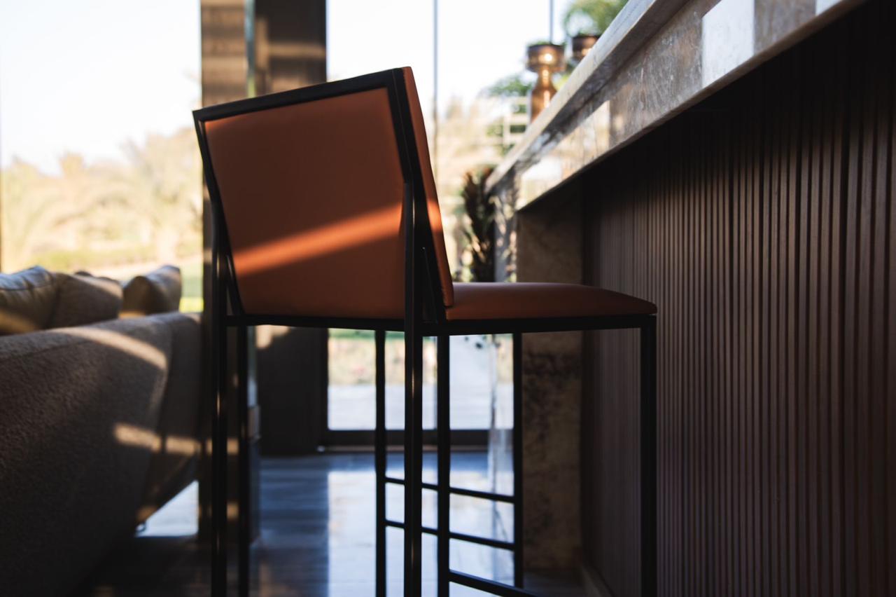 Binh 2 Indoor Lifestyle 3