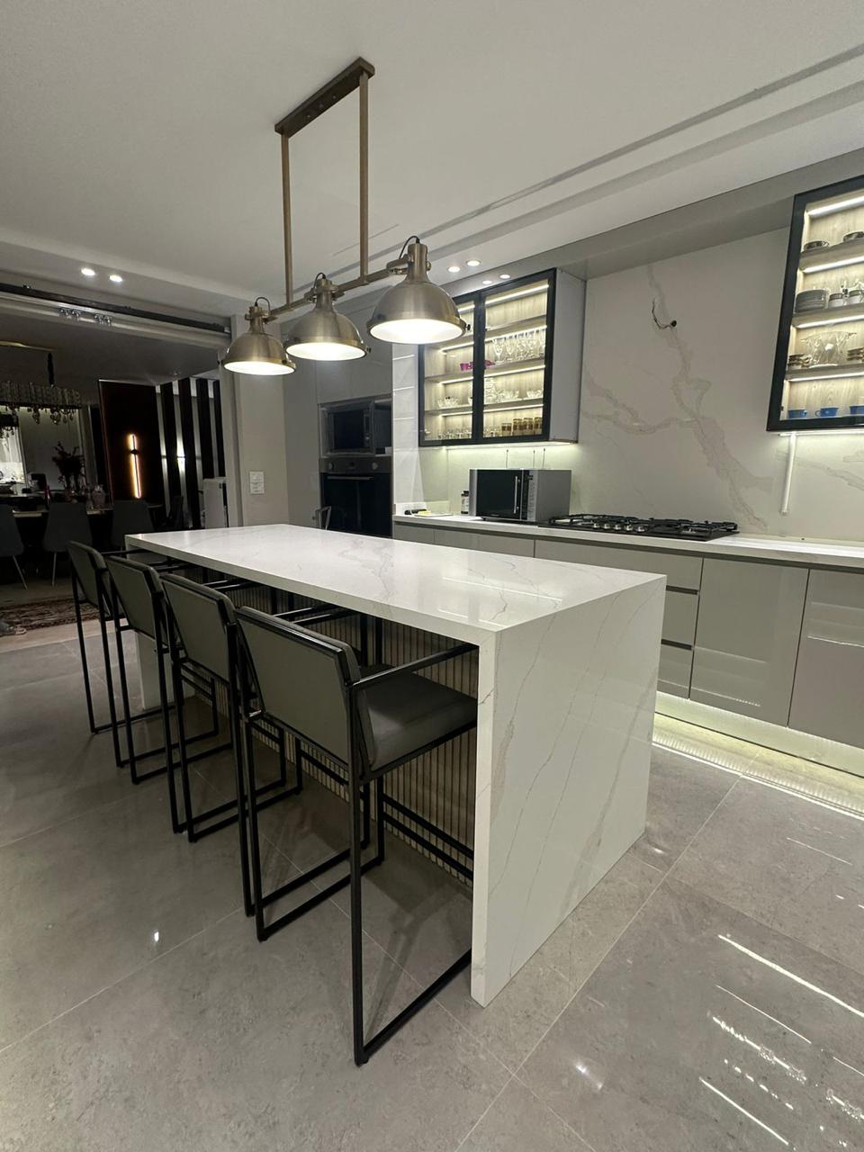 Binh 3 Indoor Lifestyle 2